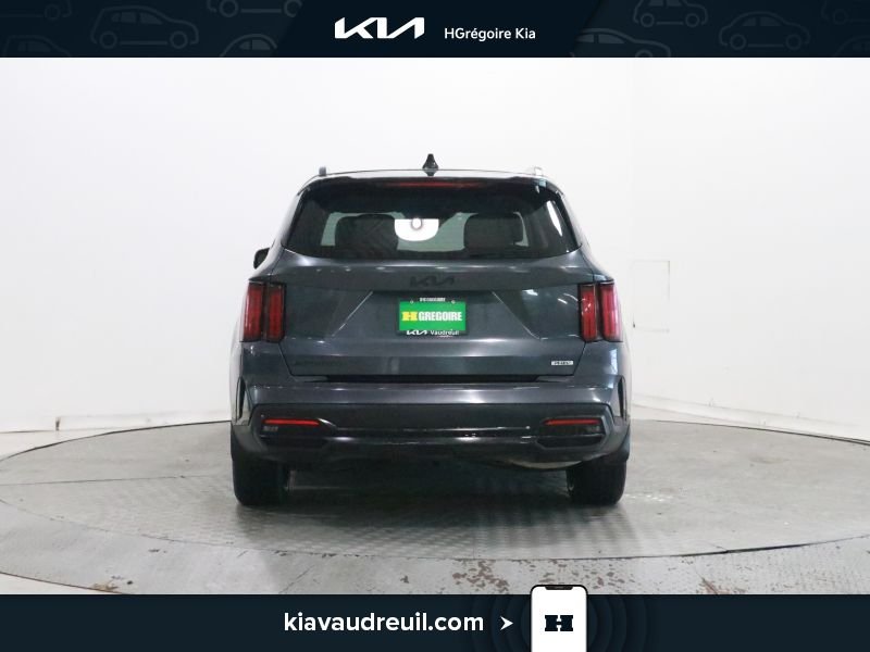2023 Kia Sorento Grey Laval - photo #5