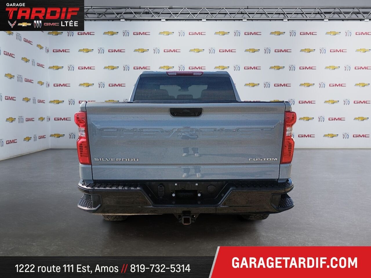 2024 CHEVROLET Silverado 1500 Grey Mont-Laurier - photo #2