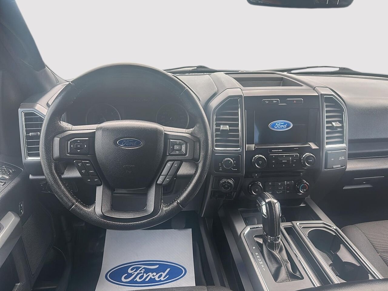 2016 Ford F-150 Grey Rouyn-Noranda - photo #8