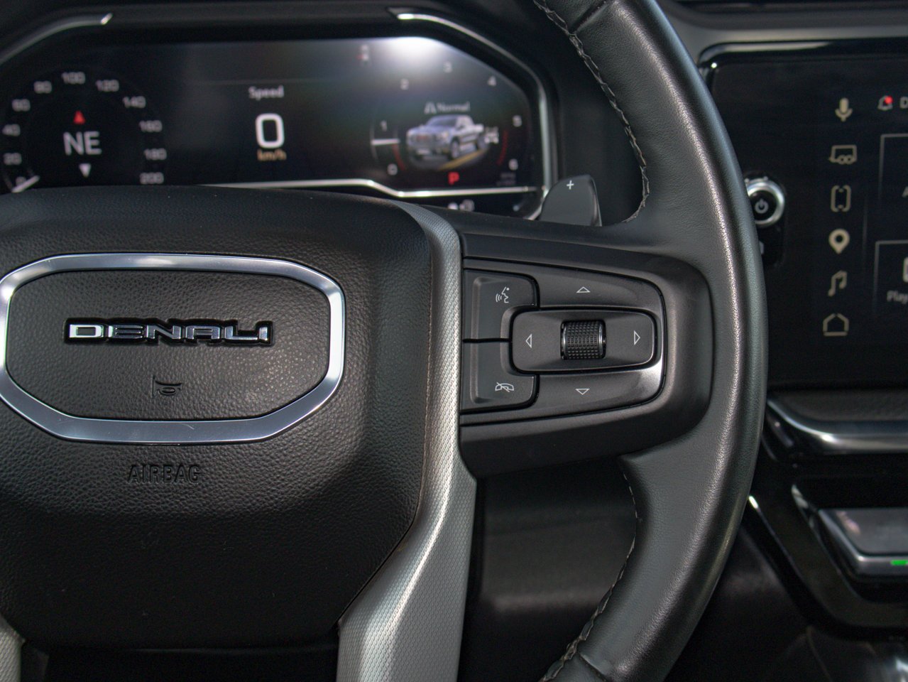 2025 GMC Sierra 1500 4WD Crew Cab 147 Denali Grey Sherwood Park - photo #27