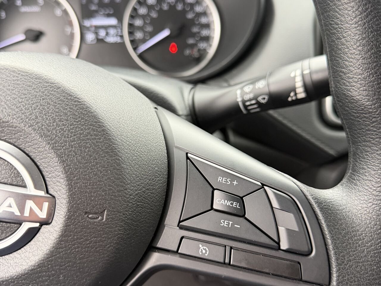 2025 Nissan Versa S CVT Grey Châteauguay - photo #17