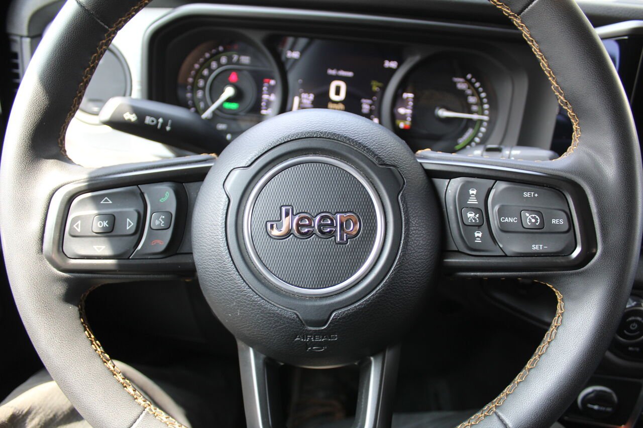 2024 Jeep Wrangler 4xe VIN: 1C4RJXN61RW131569 Black Sainte-Rose - photo #15