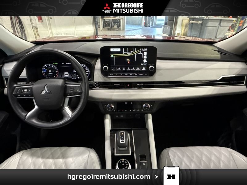 2024 Mitsubishi Outlander Red Laval - photo #24