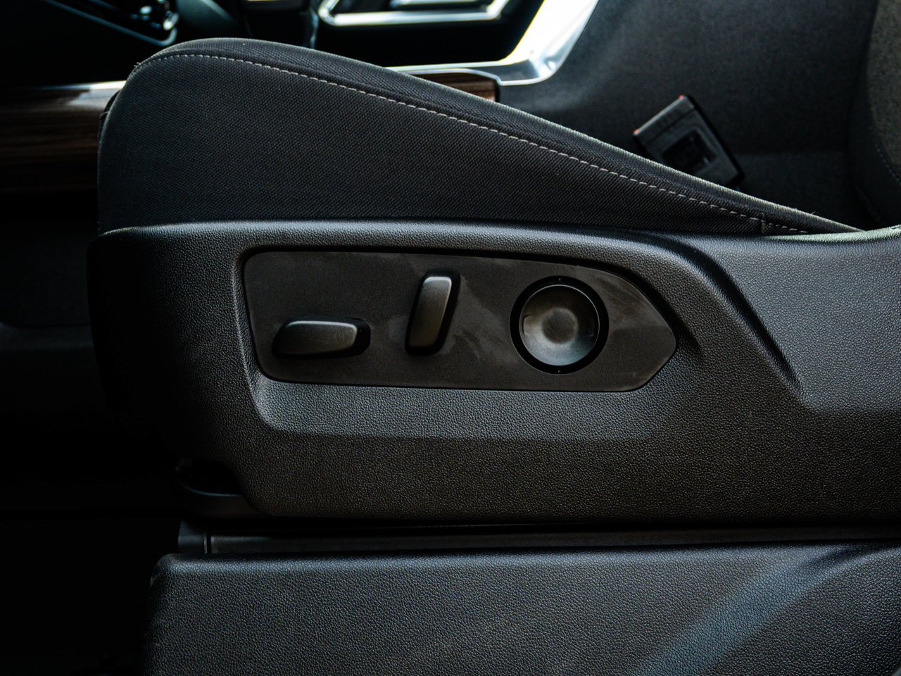 2023 Chevrolet Silverado 1500 4WD Crew Cab 147 RST Black Sherwood Park - photo #21
