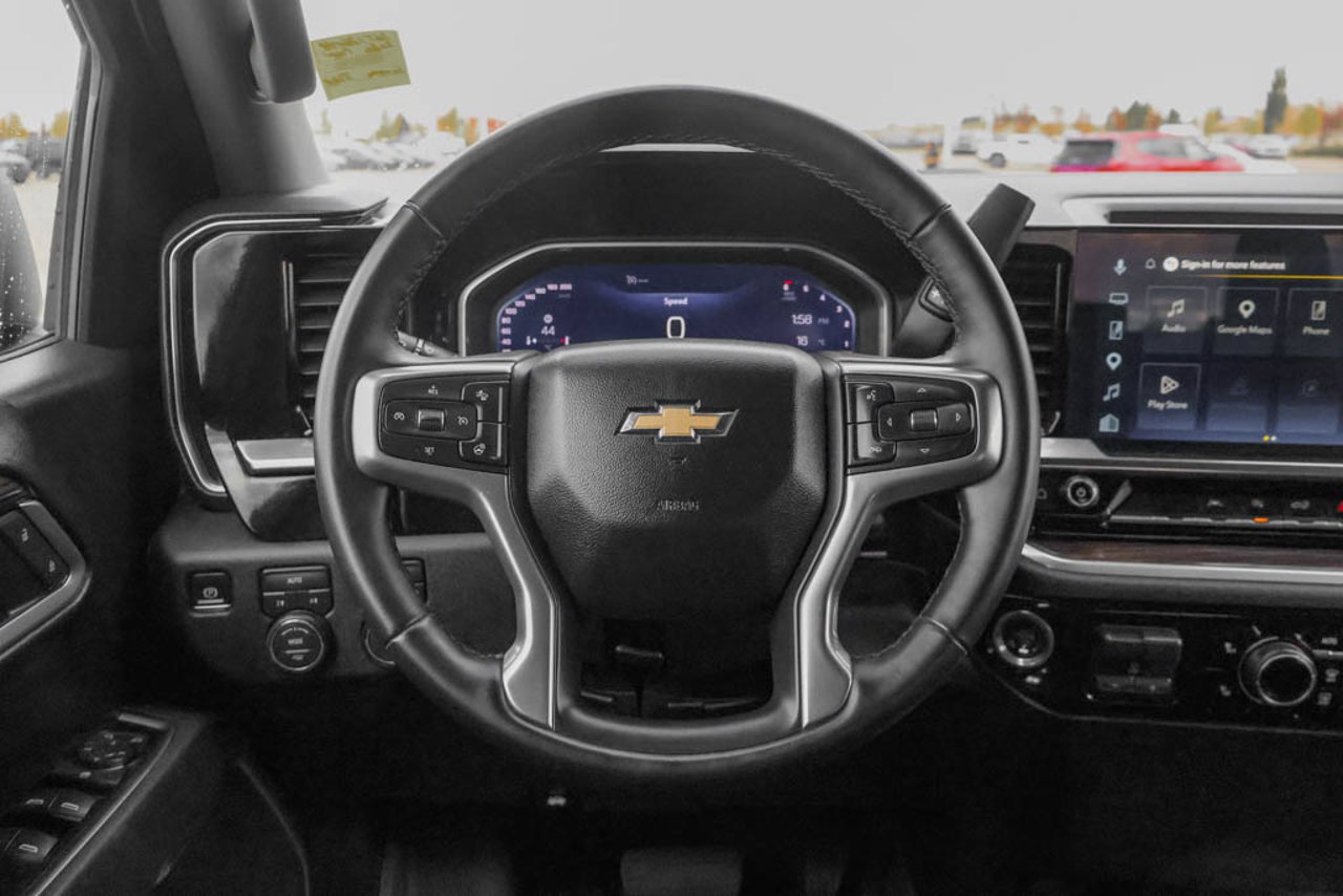 2026 Chevrolet Silverado 1500 4WD Crew Cab 147 LT Black Sherwood Park - photo #18