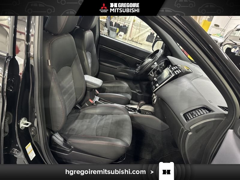 2020 Mitsubishi RVR Black Saint-Eustache - photo #15