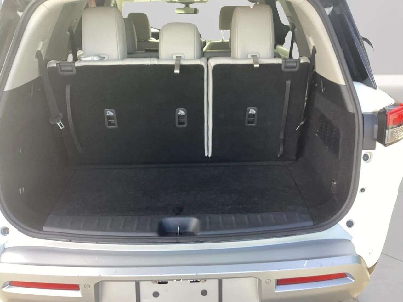 2022 NISSAN PATHFINDER SL 4RM White Gatineau - photo #19