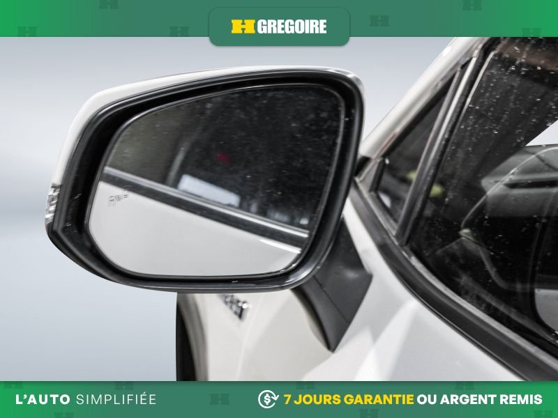 2021 Toyota Rav 4 White Blainville - photo #13