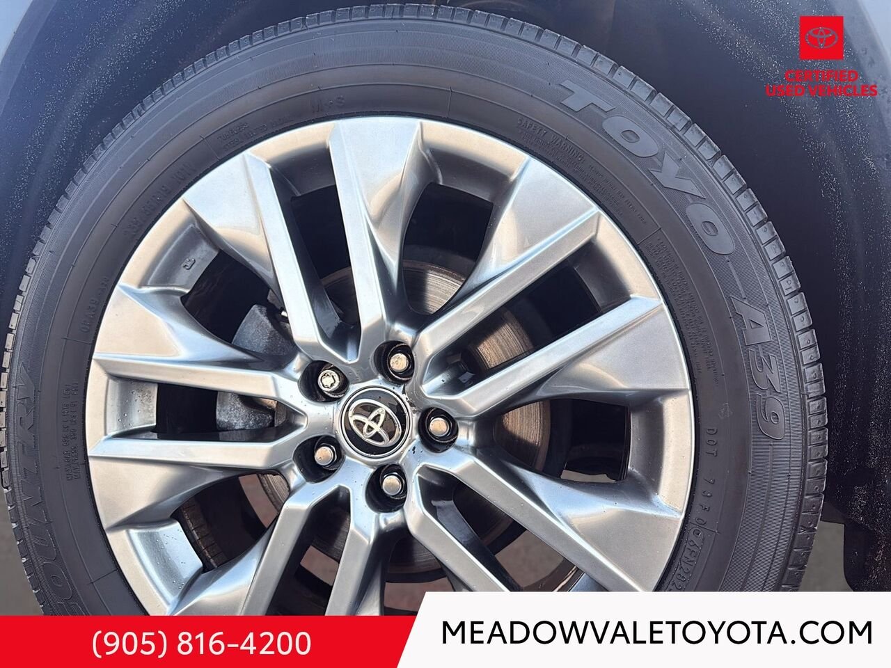 2023 Toyota RAV4 19" Alloys, Power Sunroof, Power Trunk, Soft Tex Leather Seats with Memory Silver Sky Metallic Mississauga - photo #6