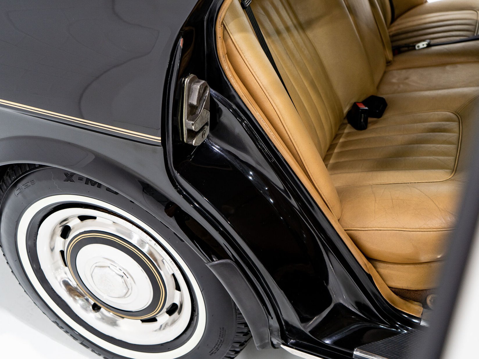 Rolls Royce Silver Spur **PRIX EN USD** 1981 Noir Montréal - photo #72