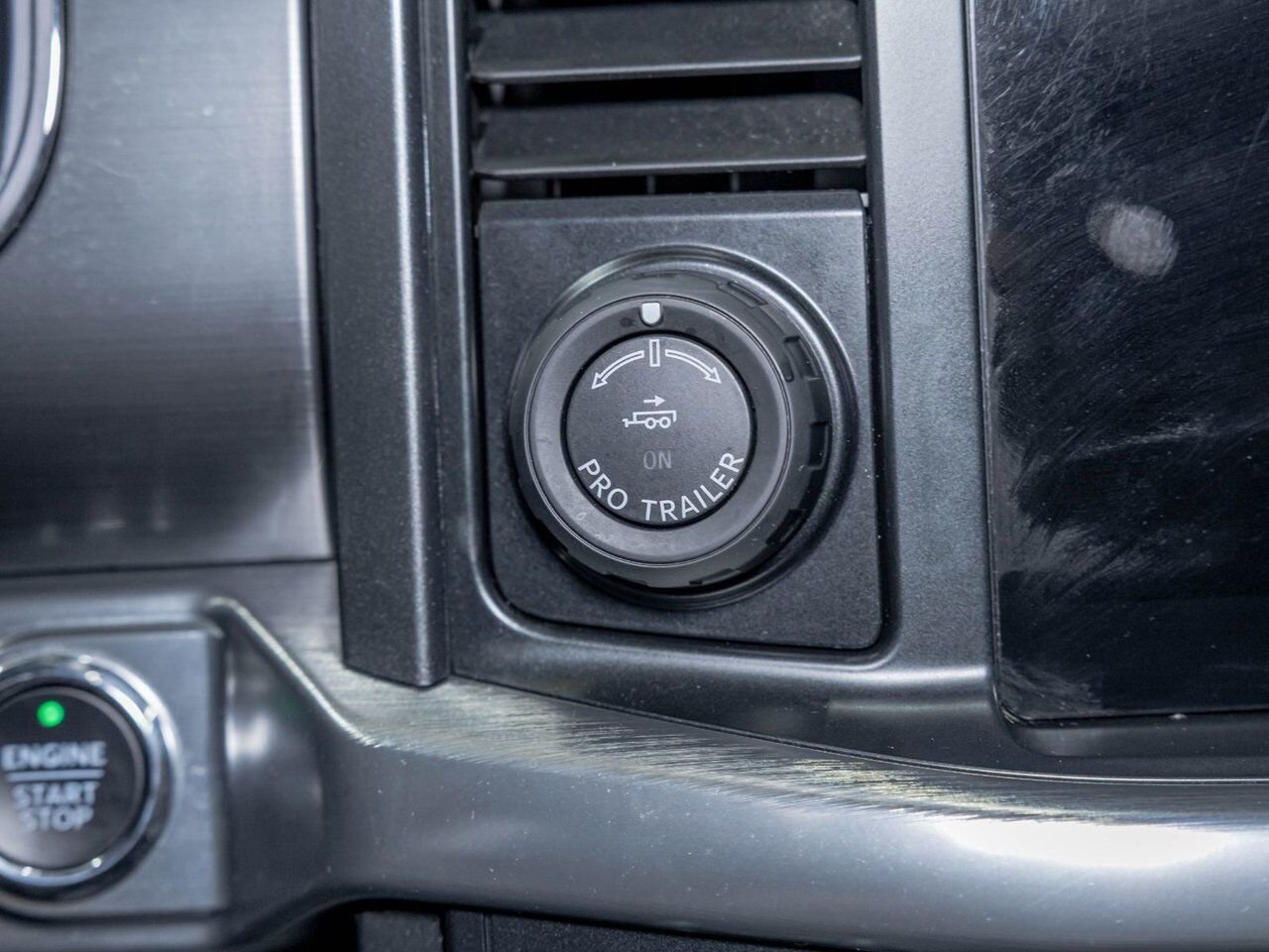 Ford F-150 LARIAT CREW 4X4 502A *TOIT* NAV CUIR SIÈGES VENT 2023 Noir Saint-Jérôme - photo #26