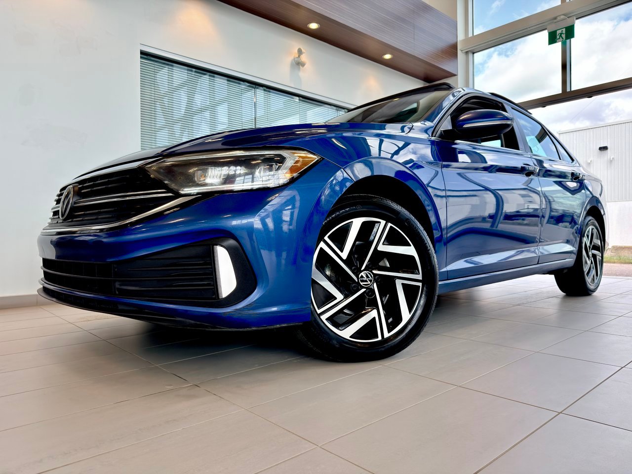 2022 Volkswagen Jetta Blue Notre-Dame-des-Prairies - photo #1
