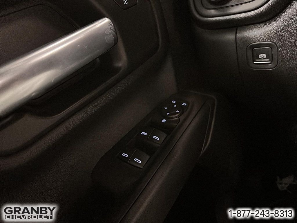 2026 CHEVROLET Silverado 1500 K1500 SILVERADO CREW CAB CUSTOM TRAIL BOSS STD/BOX (2CX) | E26-1088 STERLING GREY METALLIC Granby - photo #12