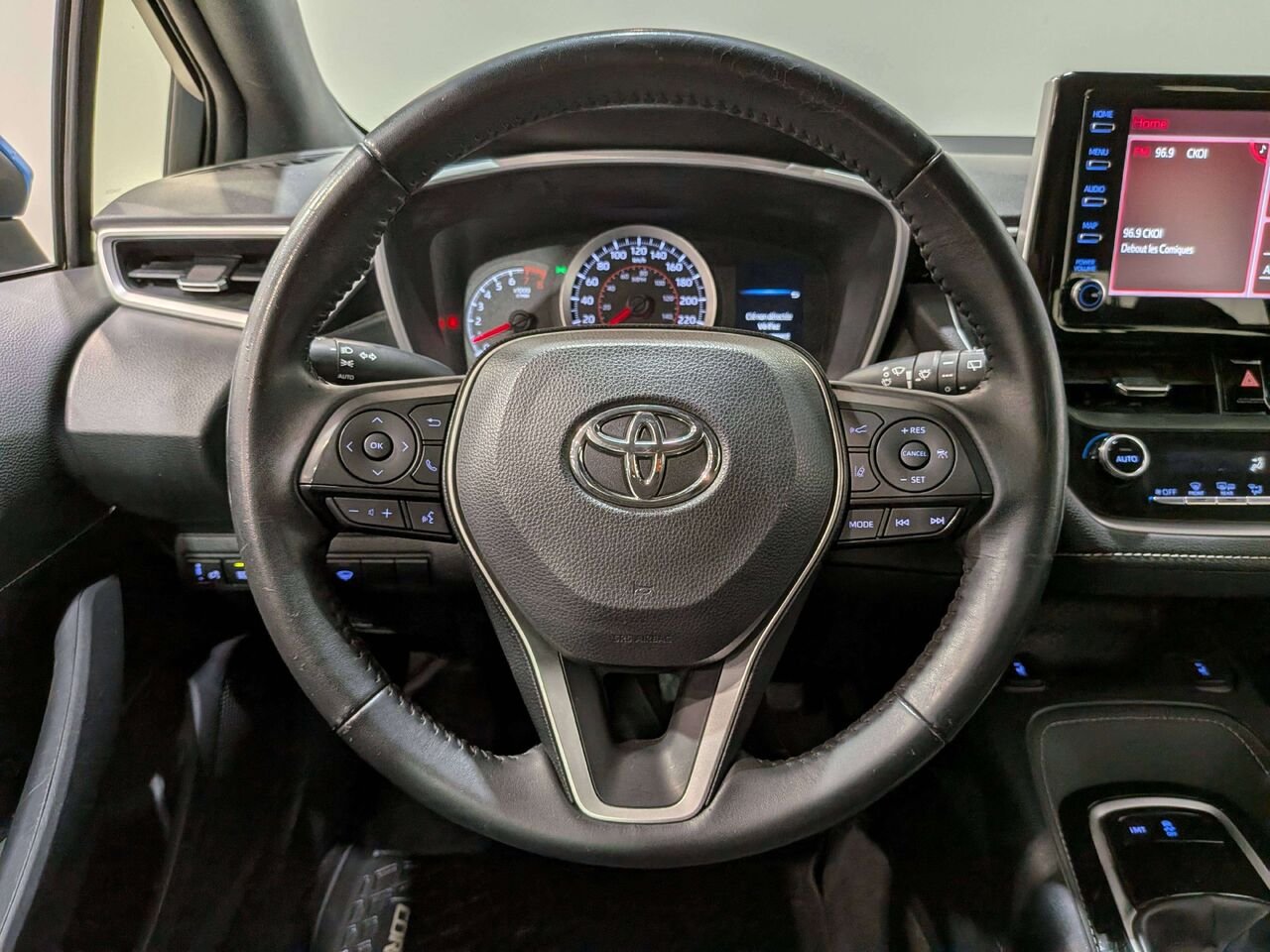 2019 Toyota Corolla Hatchback Manual Blue Val-David - photo #13