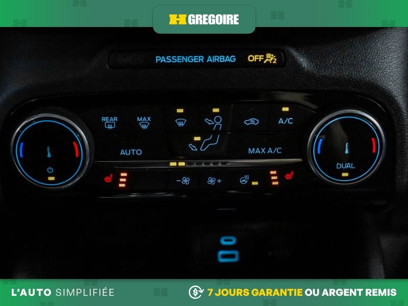 2022 Ford Escape Grey Laval - photo #26