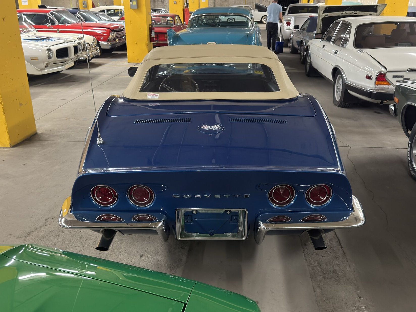Chevrolet Corvette 1968 Bleu Montréal - photo #4