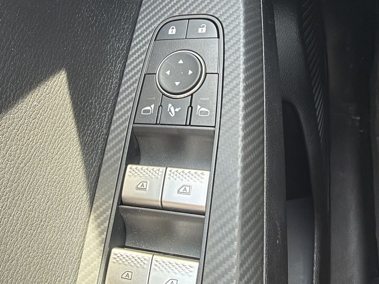 Mitsubishi Outlander PHEV SE S-AWC 2025 Argent Châteauguay - photo #17
