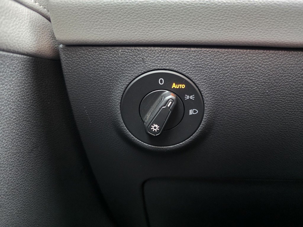 Volkswagen Taos Highline 4Motion 2024 Gris Mont-Laurier - photo #56