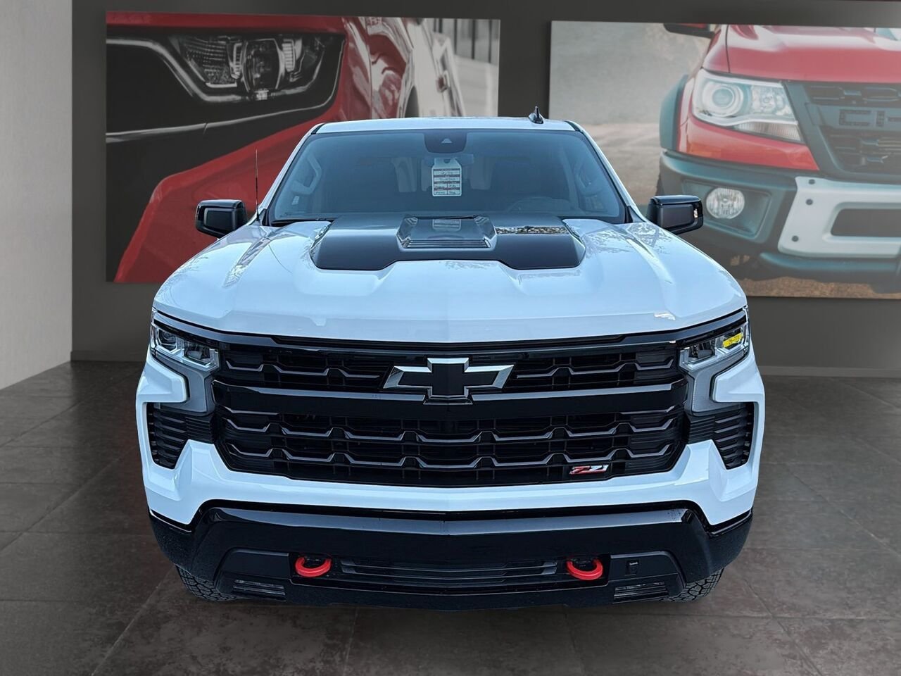 CHEVROLET Silverado 1500 LT TRAIL BOSS 2026 BLANC SOMMET Saint-Hyacinthe - photo #1