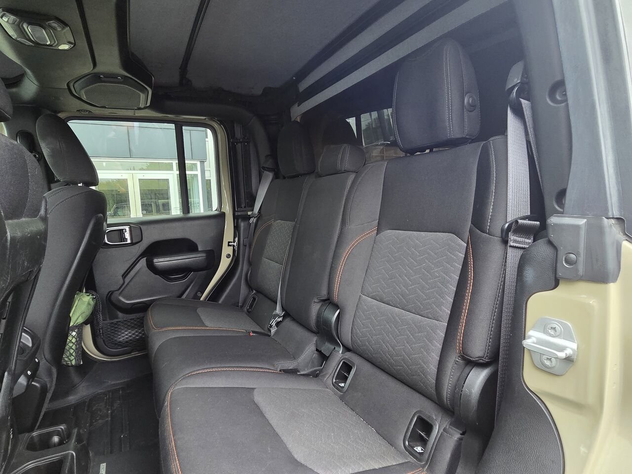 Jeep Gladiator Mojave 2022 Beige Granby - photo #13