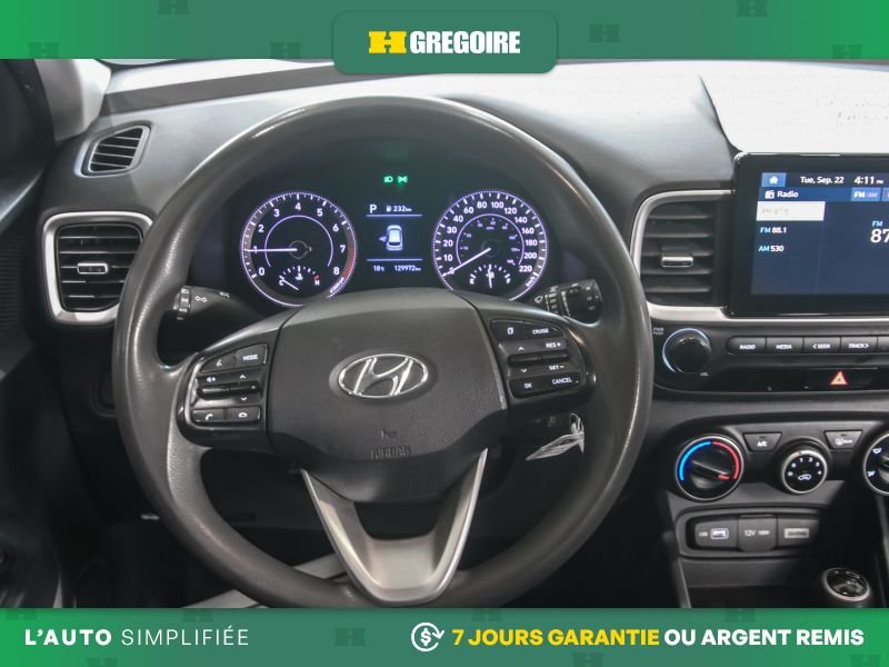 2022 Hyundai Venue White Blainville - photo #22
