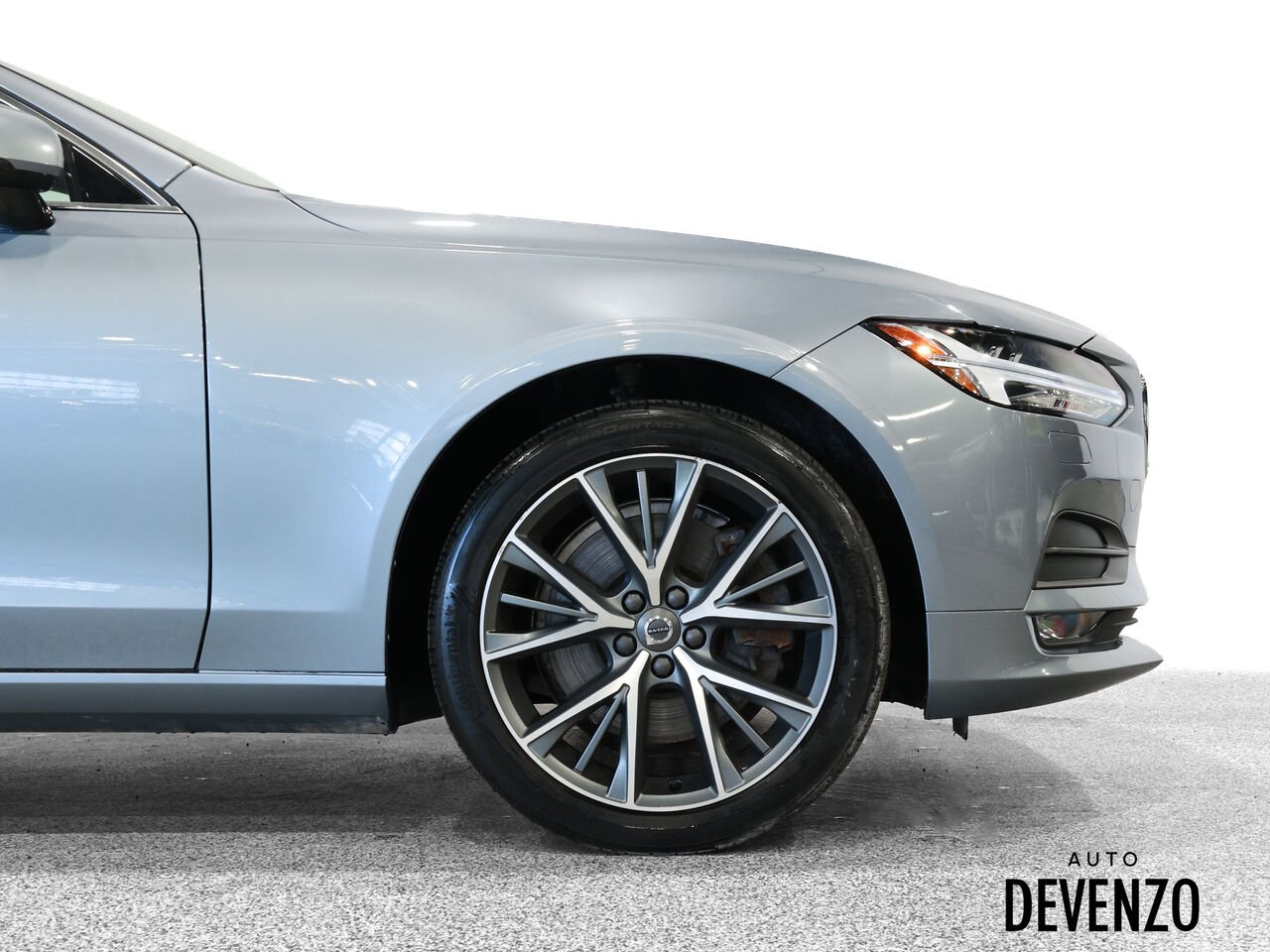 2017 Volvo S90 Blue Saint-Eustache - photo #4