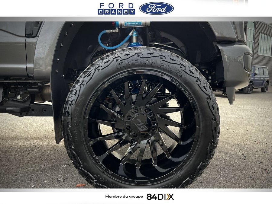 Ford SUPER DUTY F-250 SRW Platinum cabine 6 places 4RM caisse de 8 pi 2026 Gris