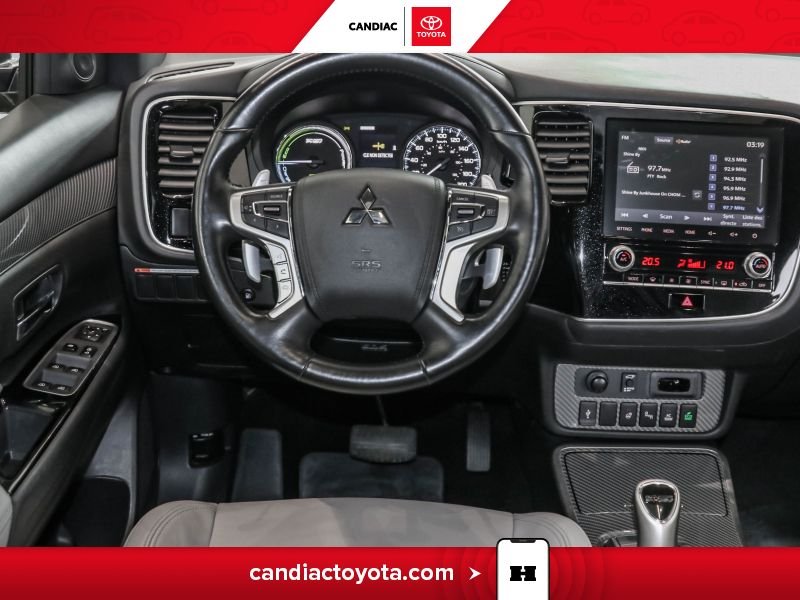 2020 Mitsubishi Outlander Plug-In Hybrid Black Blainville - photo #13