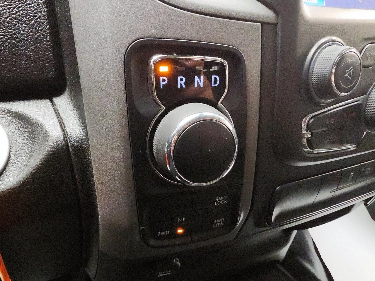 Ram 1500 Classic 2023 Baie-Comeau - photo #14