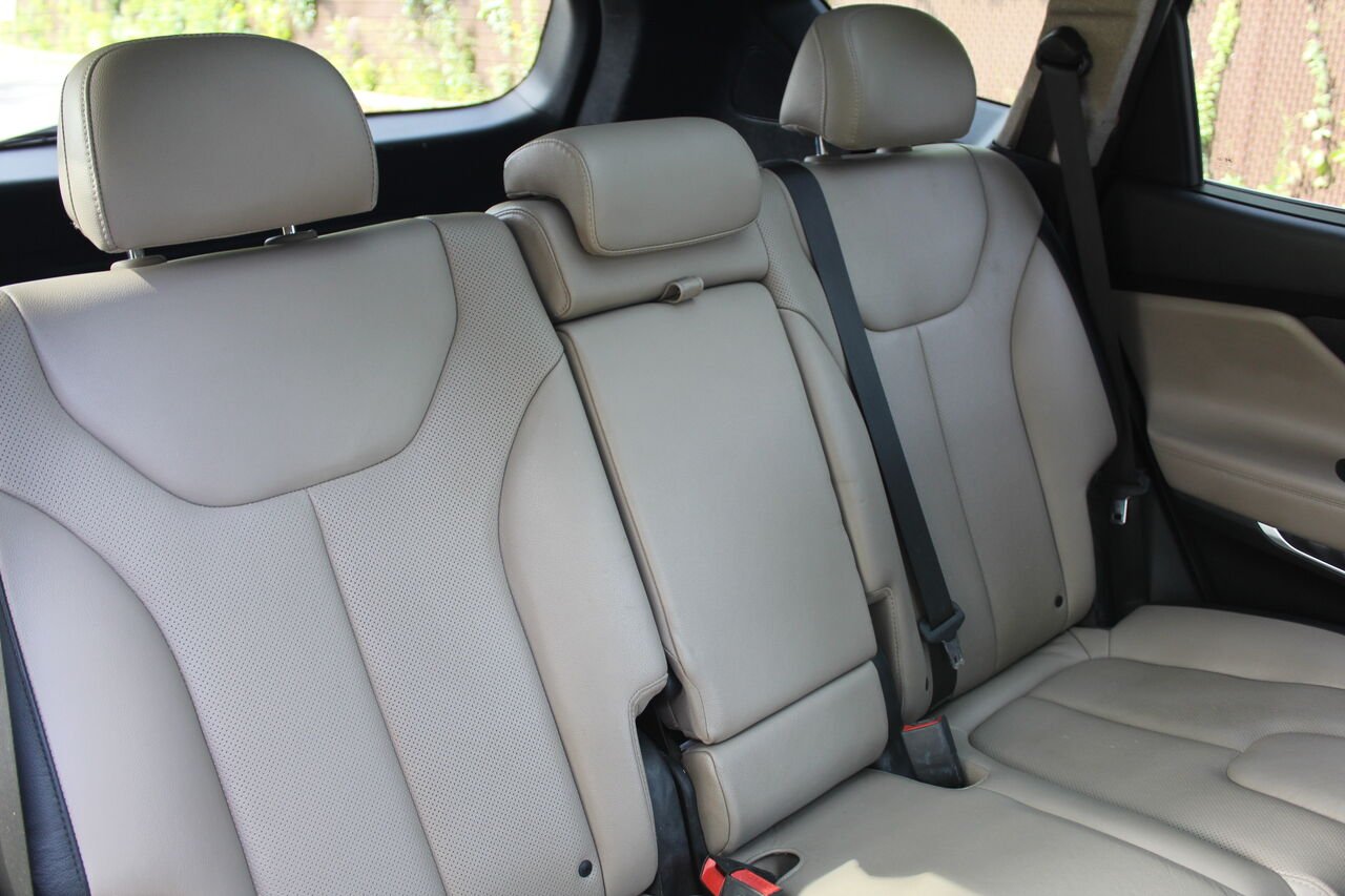 2019 Hyundai Santa Fe VIN: 5NMS5CAA7KH100988 Grey Sainte-Rose - photo #9