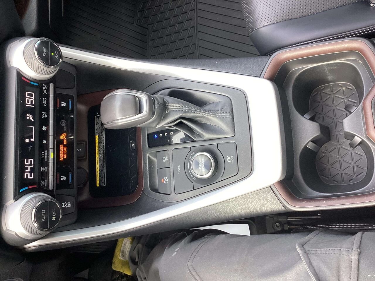 2021 Toyota RAV4 Blue Gatineau - photo #19