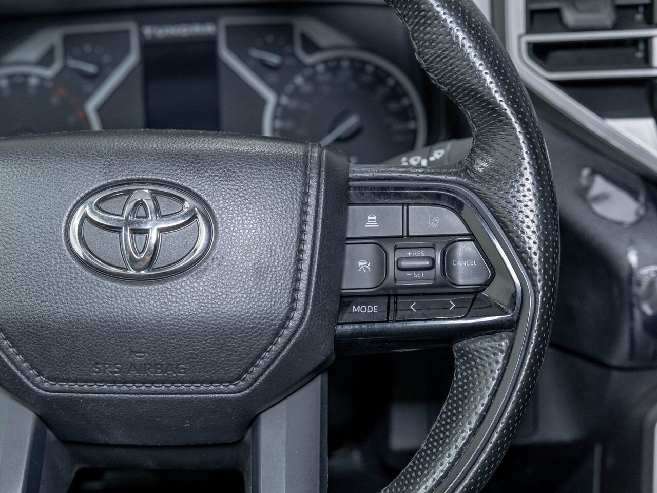 Toyota Tundra TRD OFF ROAD 4X4 V6 *NAV* SIÈGES CHAUFF CARPLAY 2024 Noir Saint-Jérôme - photo #15