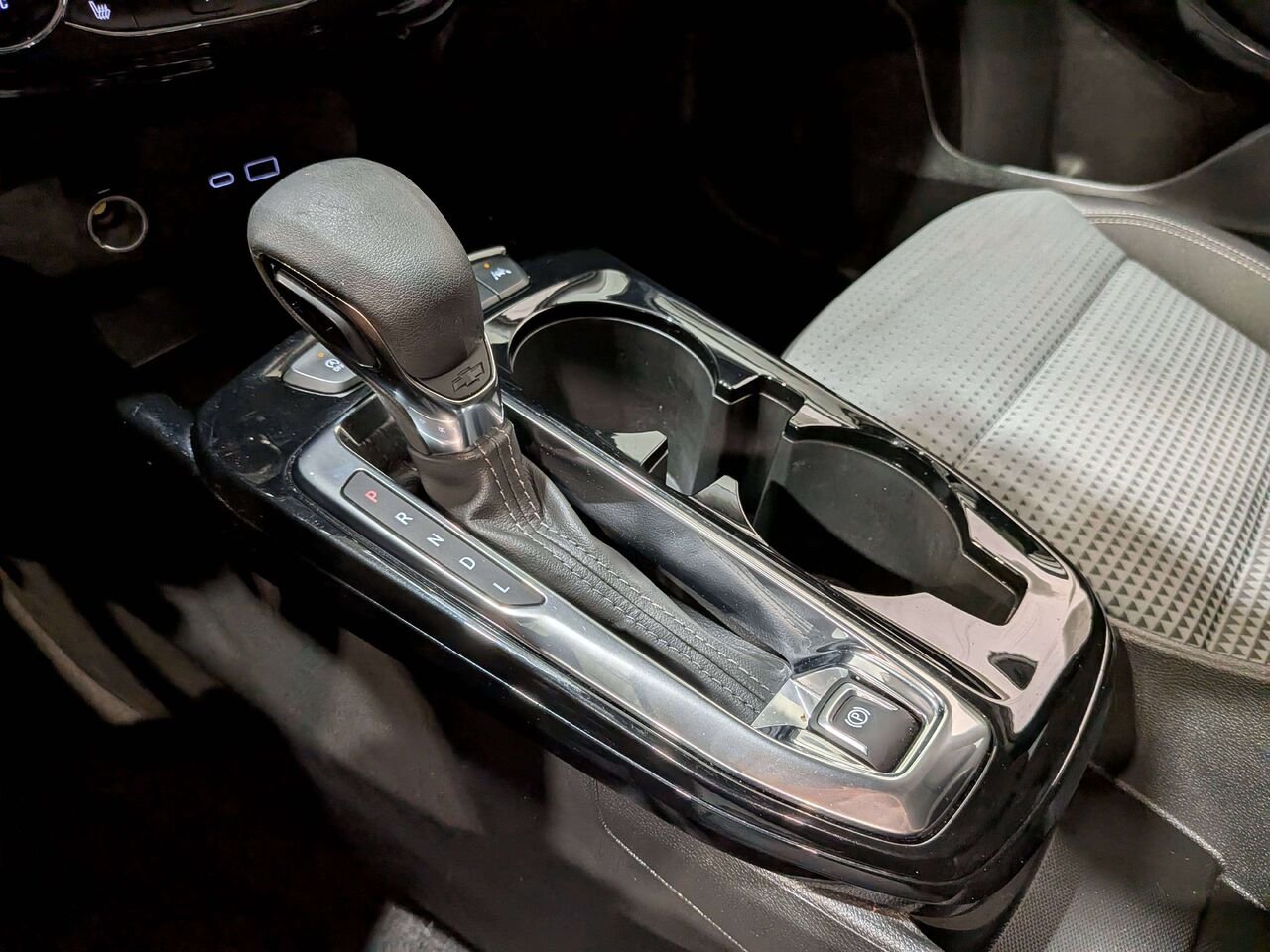 2025 Chevrolet Trax FWD 4dr LT White Val-David - photo #28