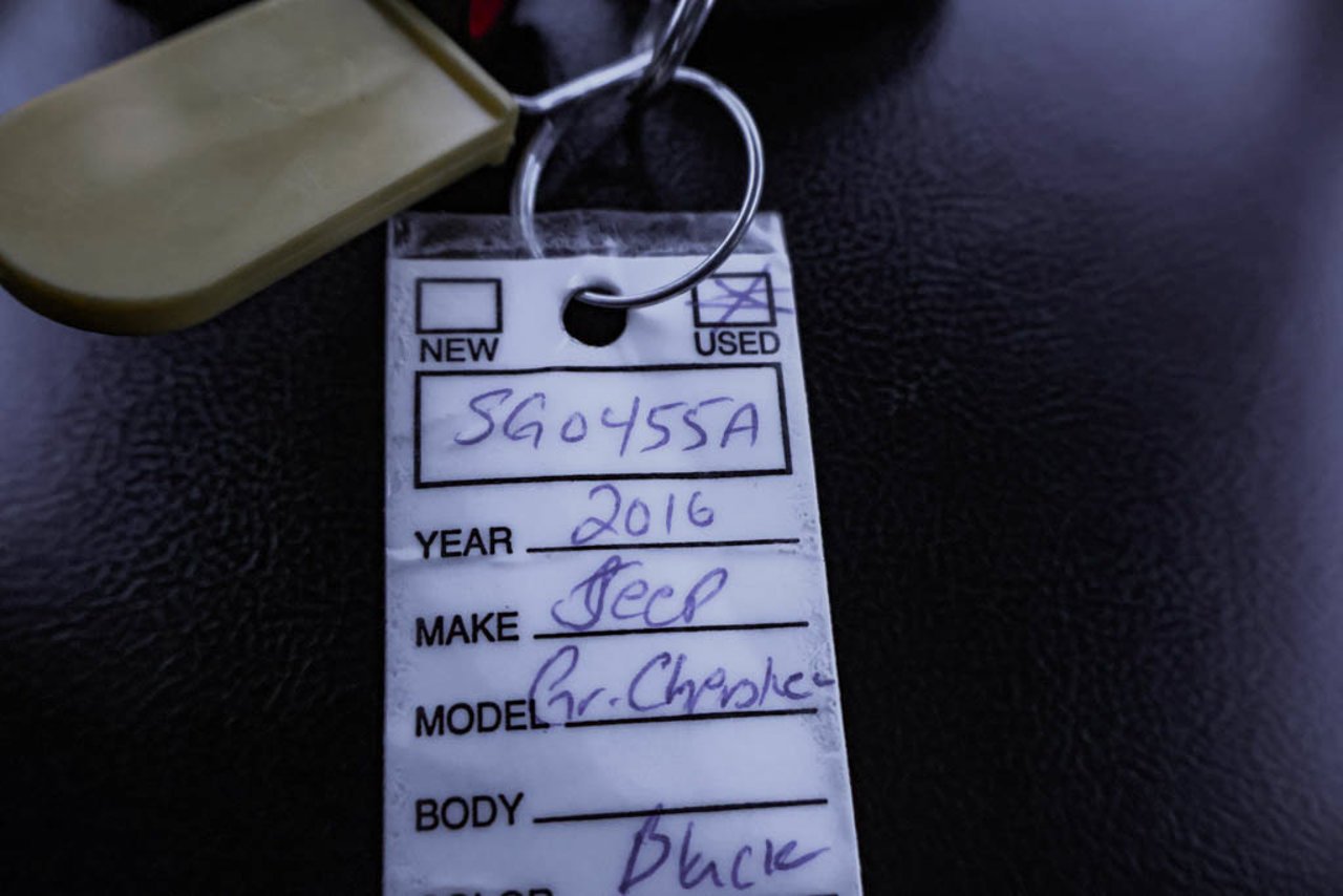 2016 Jeep Grand Cherokee 4WD 4dr Limited Black Sherwood Park - photo #33