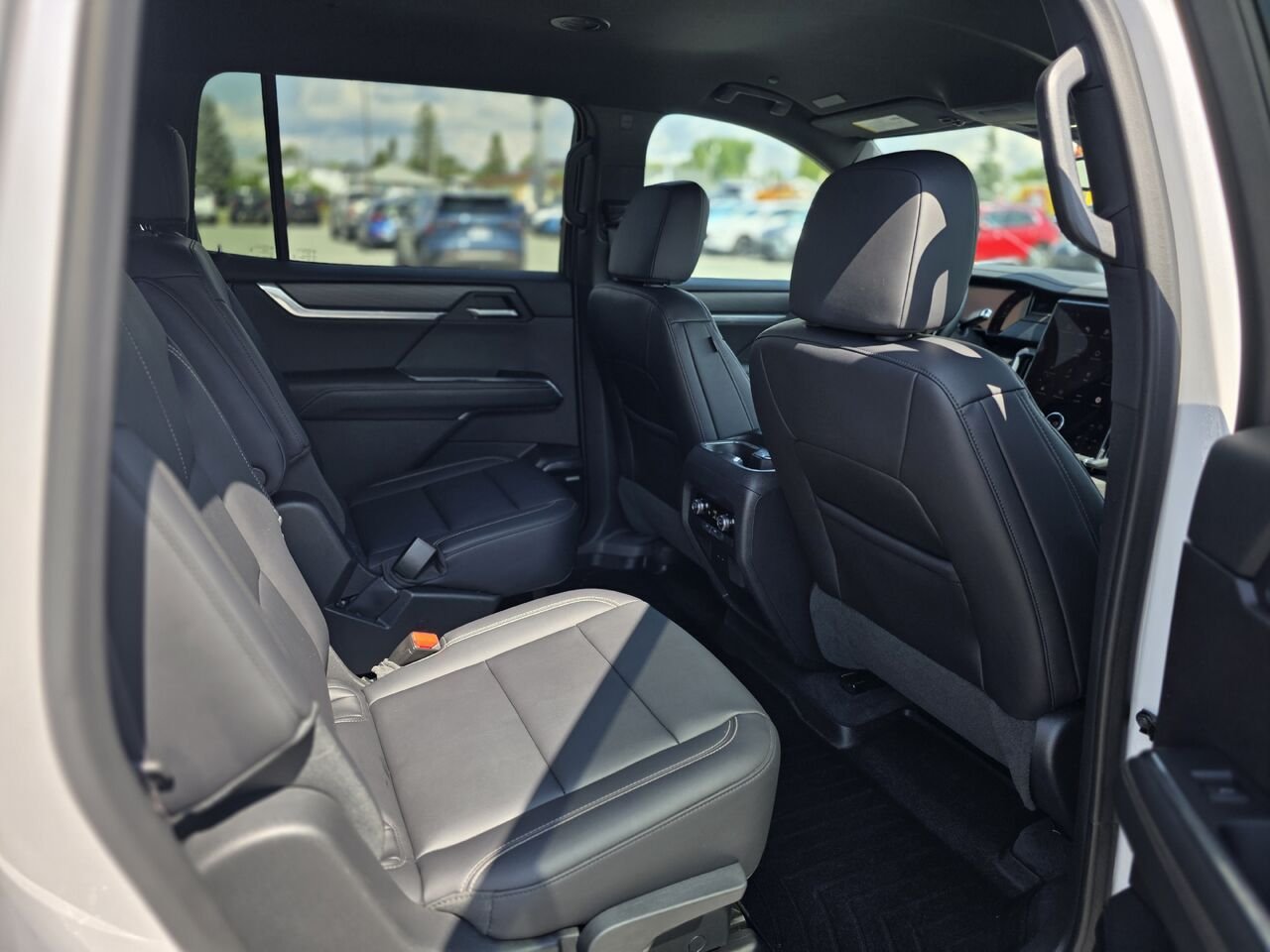 2024 GMC Acadia Elevation White Rouyn-Noranda - photo #21