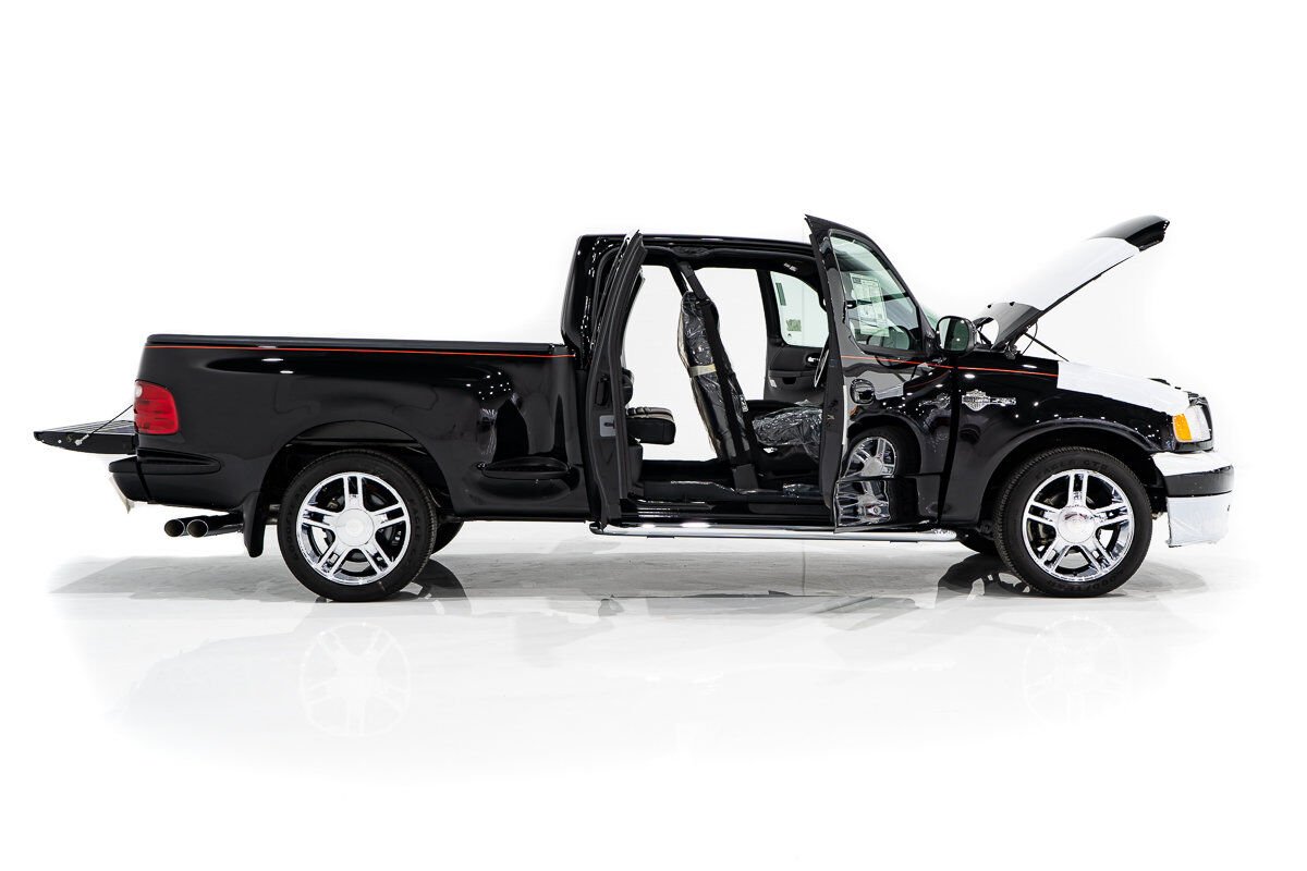 Ford F-150 Harley Davidson Edition In Delivery Packaging 2000 Noir Montréal - photo #48