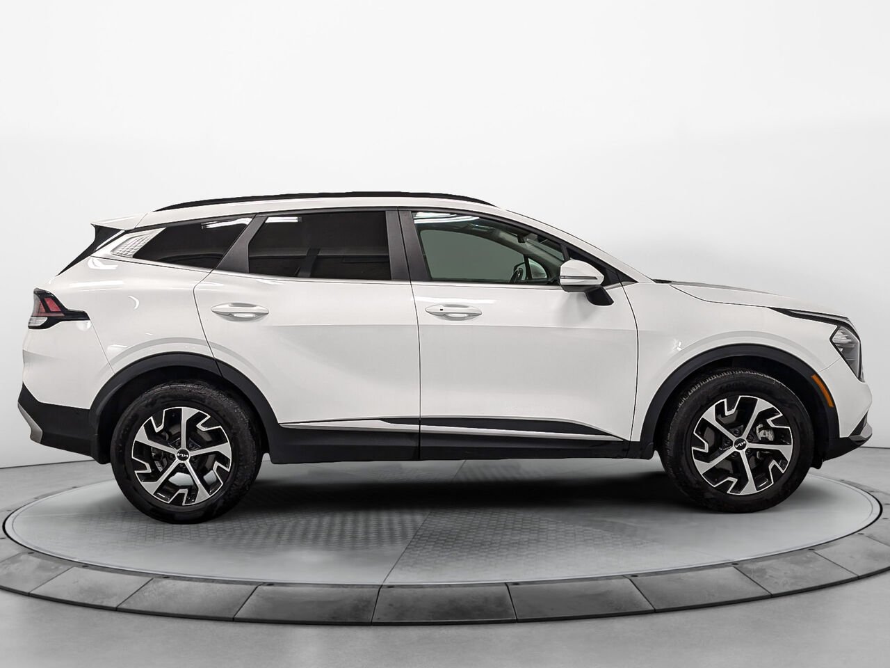 Kia Sportage AWD EX Toit Pano Cuir Sièges et Volant Chauffants 2023 Blanc Sherbrooke - photo #4