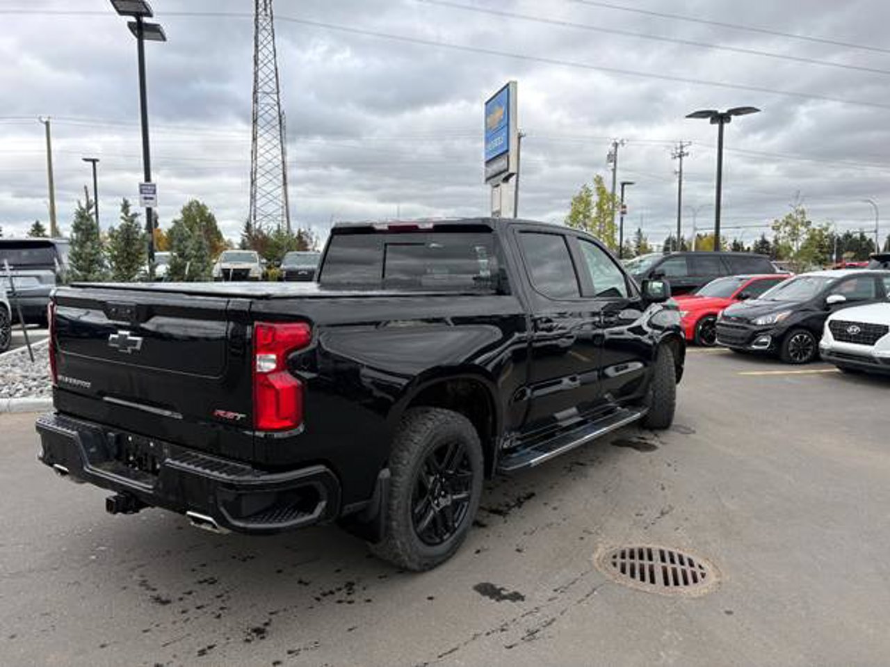 2024 Chevrolet Silverado 1500 4WD Crew Cab 147 RST Black Sherwood Park - photo #4