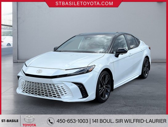 2025 Toyota Camry Hybrid 2025 Wind Chill Pearl with Black Roof
