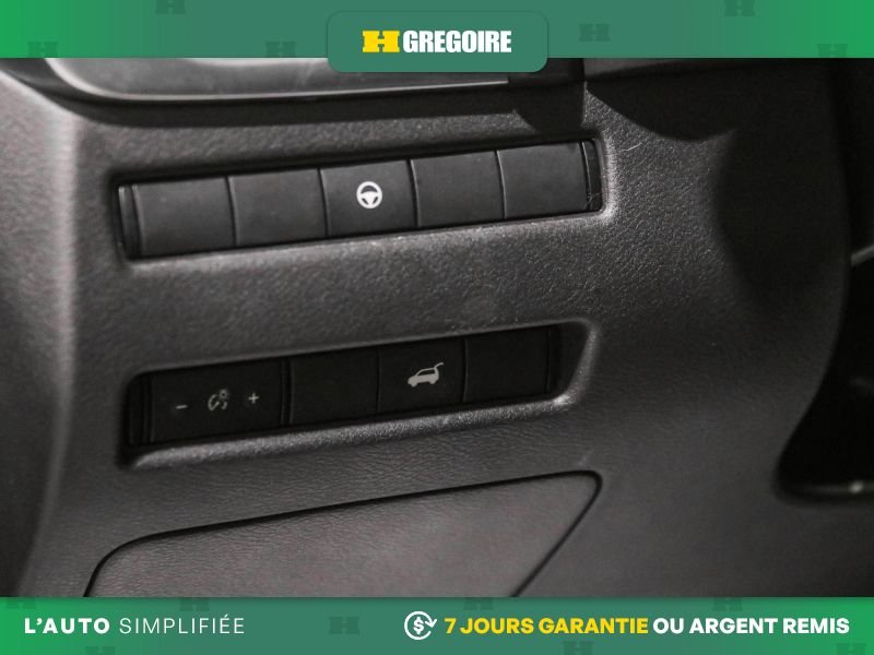 2023 Nissan Rogue White Blainville - photo #17