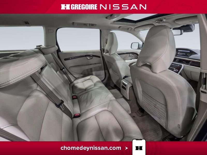 Volvo XC70 2012 Beige Laval - photo #27