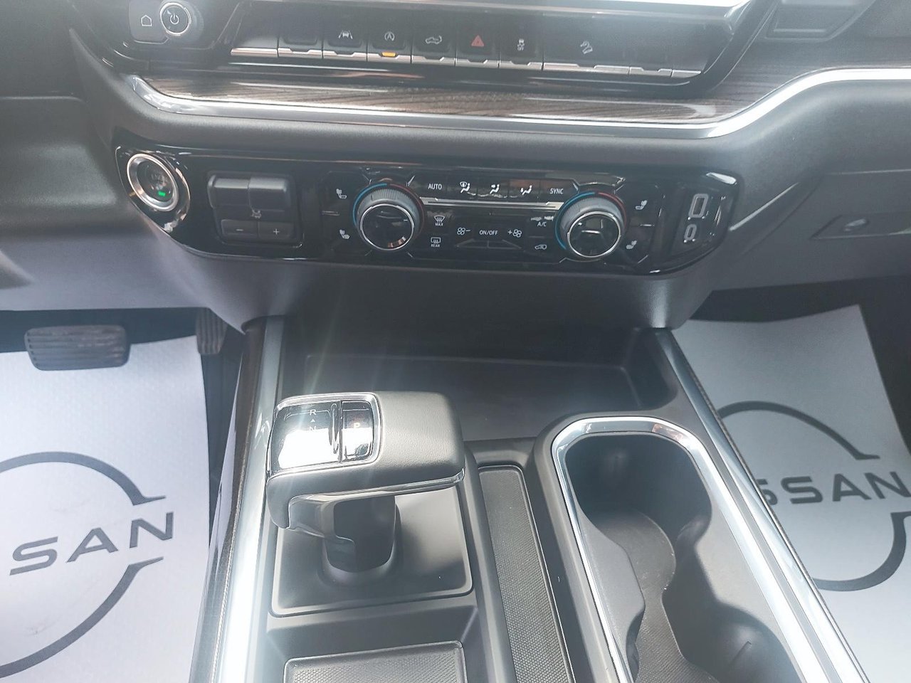 Chevrolet Silverado 1500 LT Trail Boss 2024 Noir Baie-Comeau - photo #14