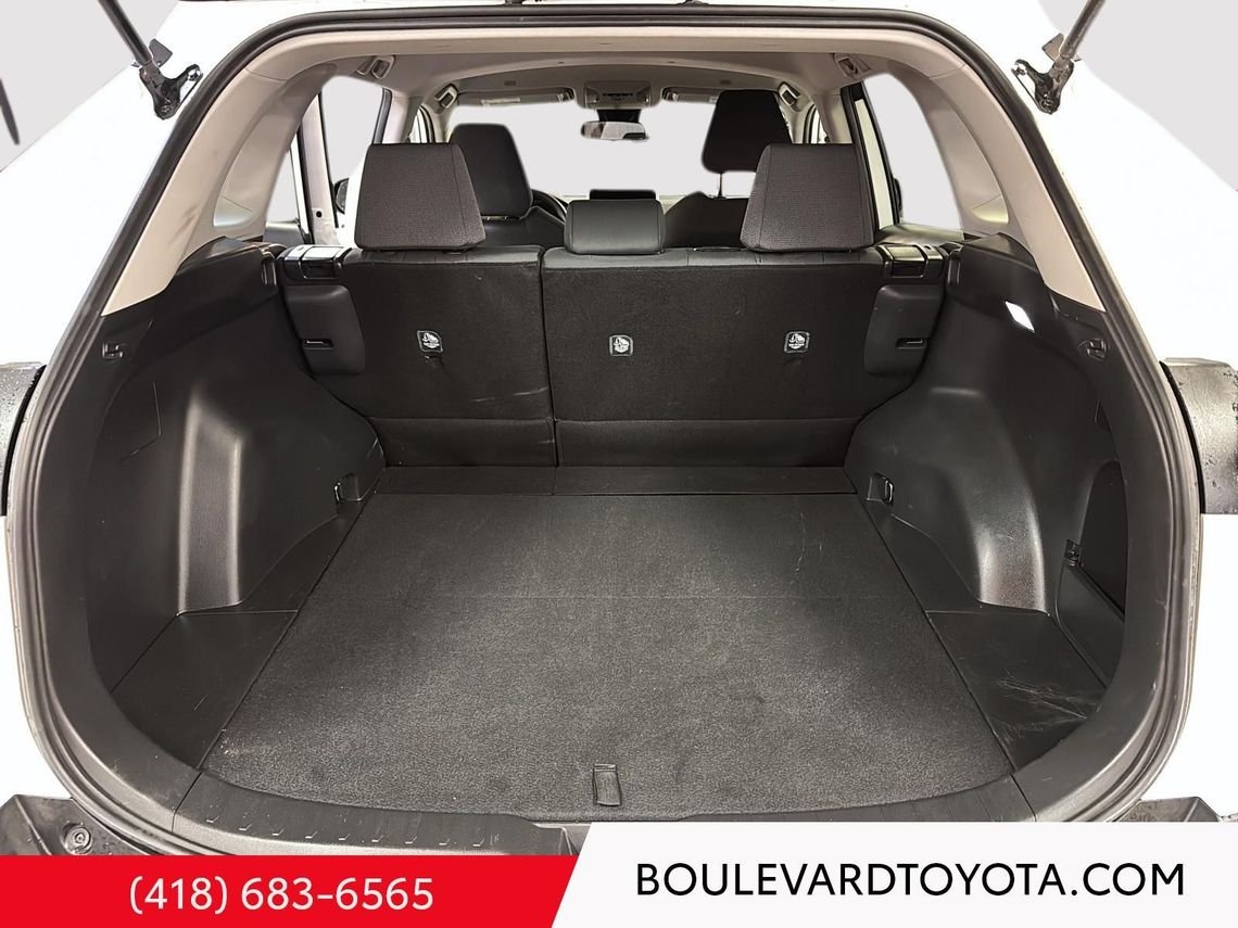 2024 Toyota RAV4 531707-82 | LE, AWD White Québec - photo #35
