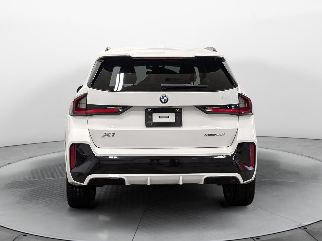 BMW X1 xDrive 28i M Sport Premium Essential Pack 2023 Blanc Sherbrooke - photo #4