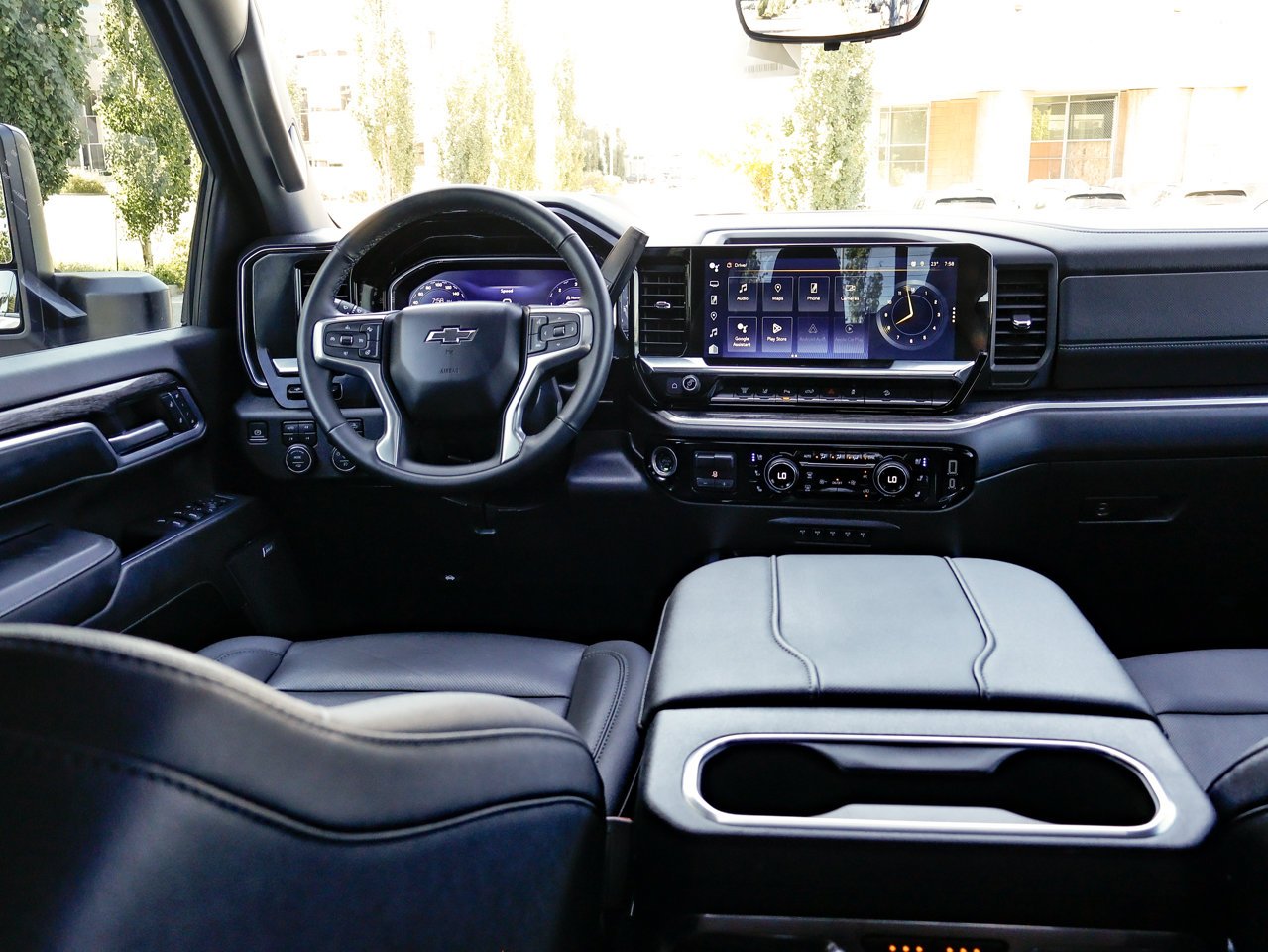2024 Chevrolet Silverado 2500HD 4WD Crew Cab 159 LTZ White Sherwood Park - photo #32