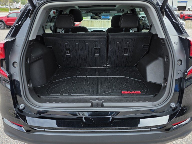 GMC Terrain SLE Elevation AWD 2024 Noir Mont-Laurier - photo #9