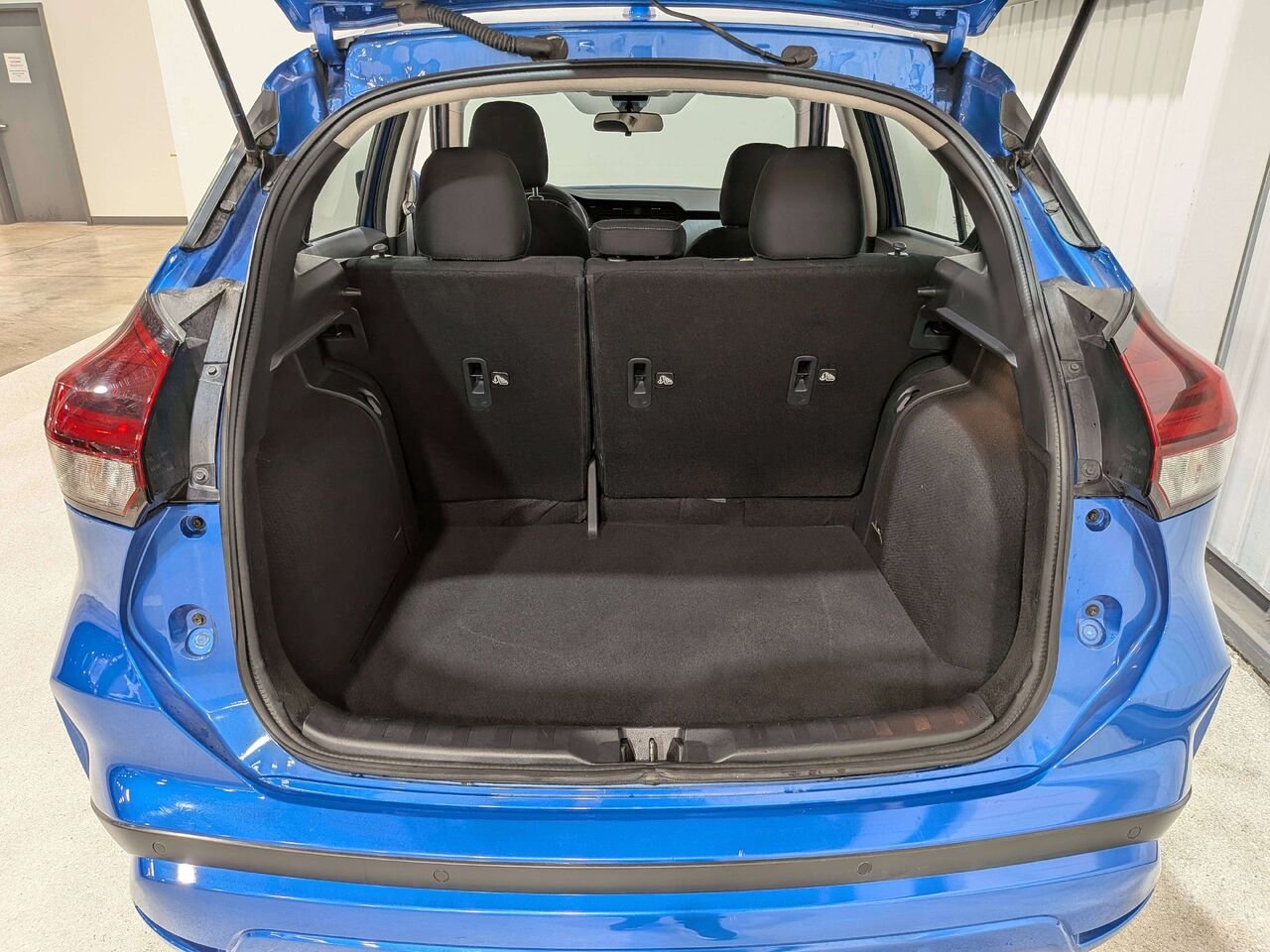 Nissan Kicks SV FWD 2024 Bleu Val-David - photo #8