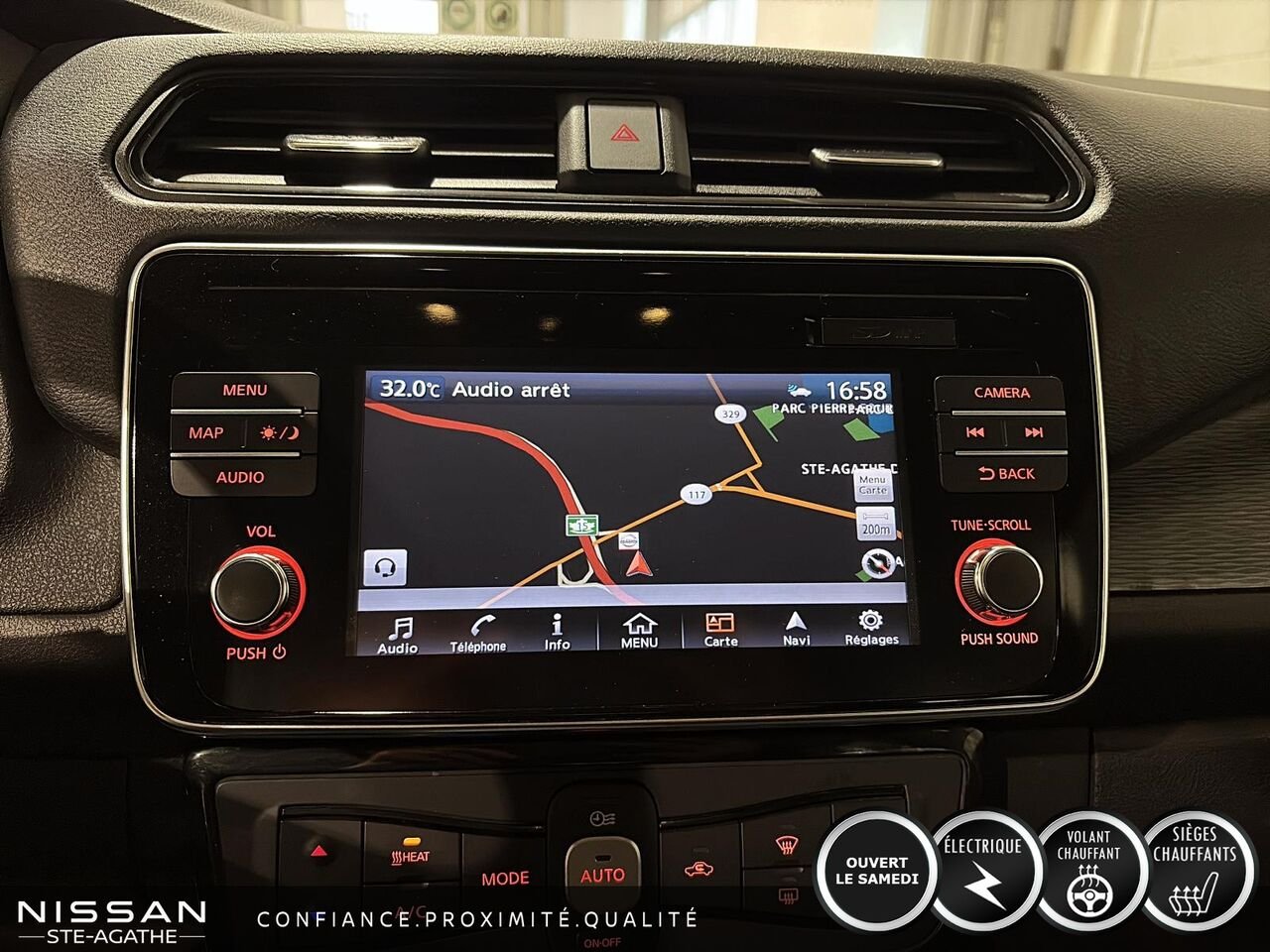 2019 Nissan LEAF Red Saint-Jérôme - photo #18