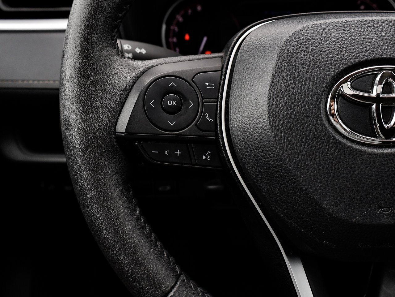 2024 Toyota RAV4 XLE AWD Black Sherwood Park - photo #20