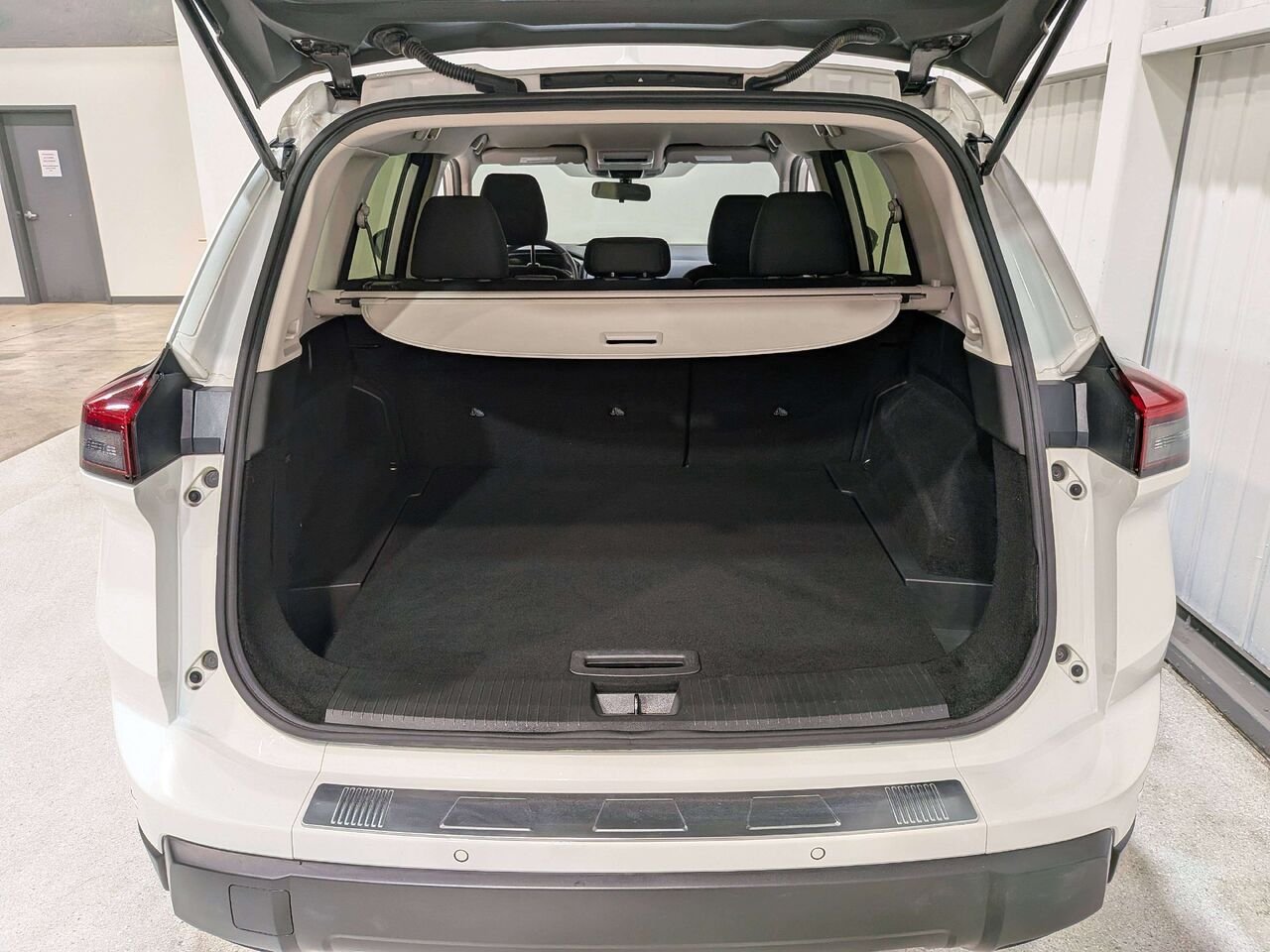 2024 Nissan Rogue AWD S White Val-David - photo #8